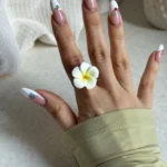 Pierścionek kwiat plumeria - obrazek 2