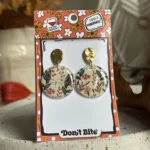 Kolczyki okrągłe kwiatuszki biel - obrazek 2