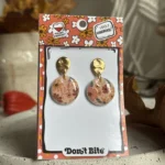 Kolczyki okrągłe kwiatuszki brąz - obrazek 3