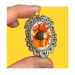 Naszyjnik jeżyk w kupce liści